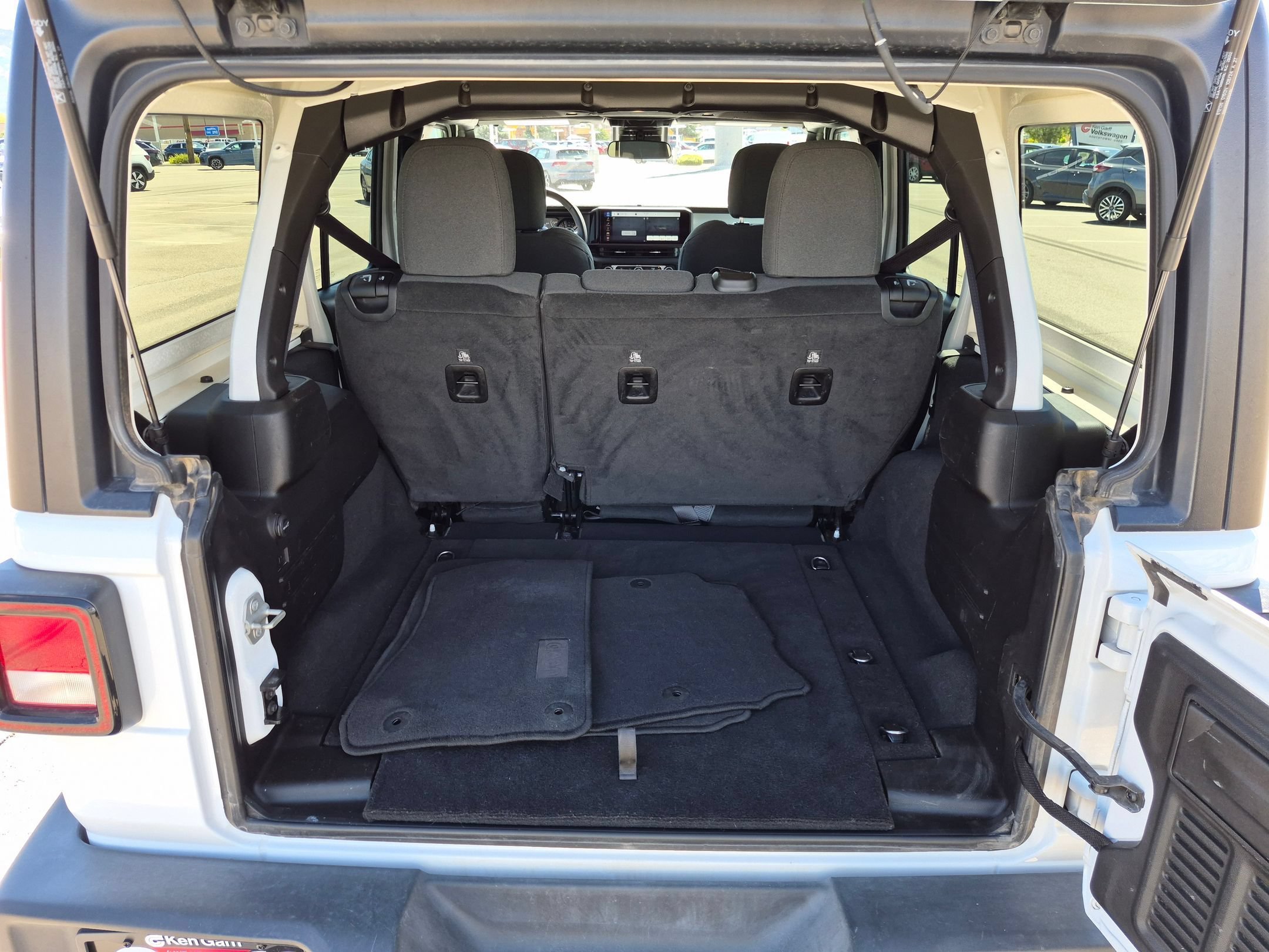 Used 2024 Bright White Clearcoat Jeep Sport S image 28