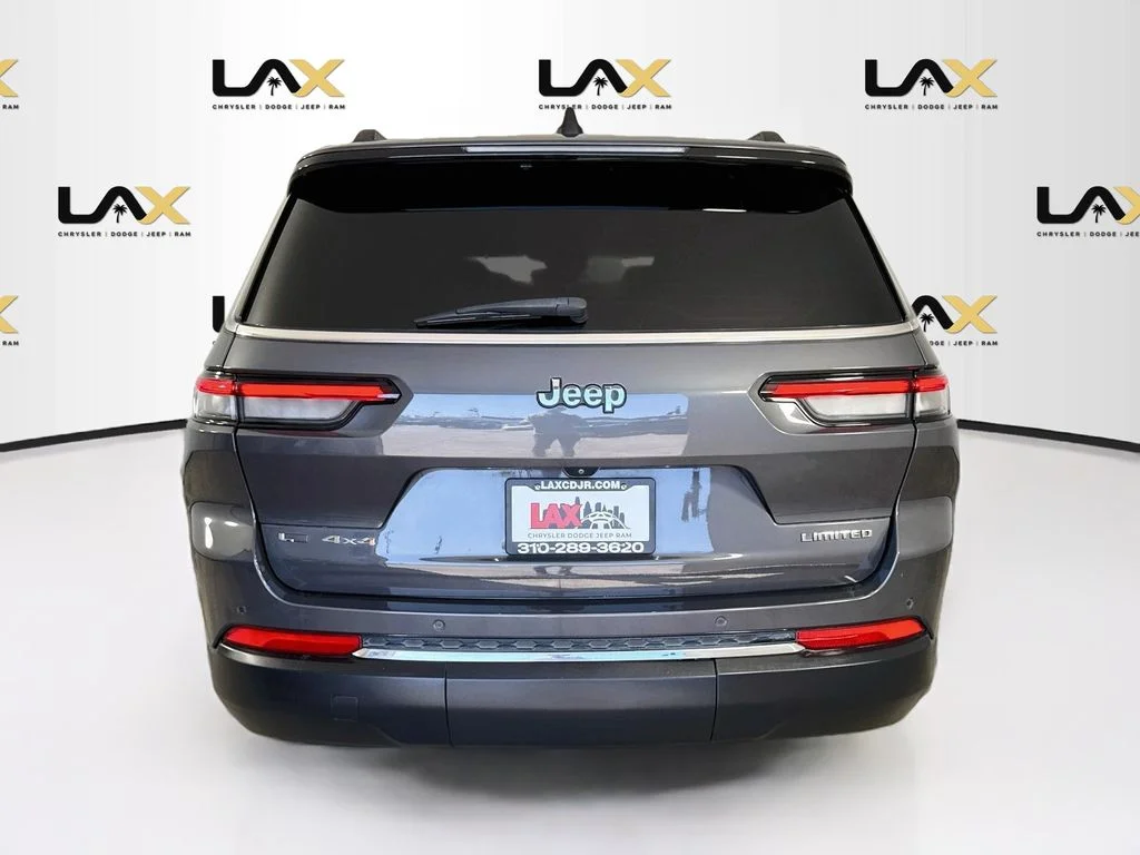 Used 2023 Gray Jeep Limited image 6