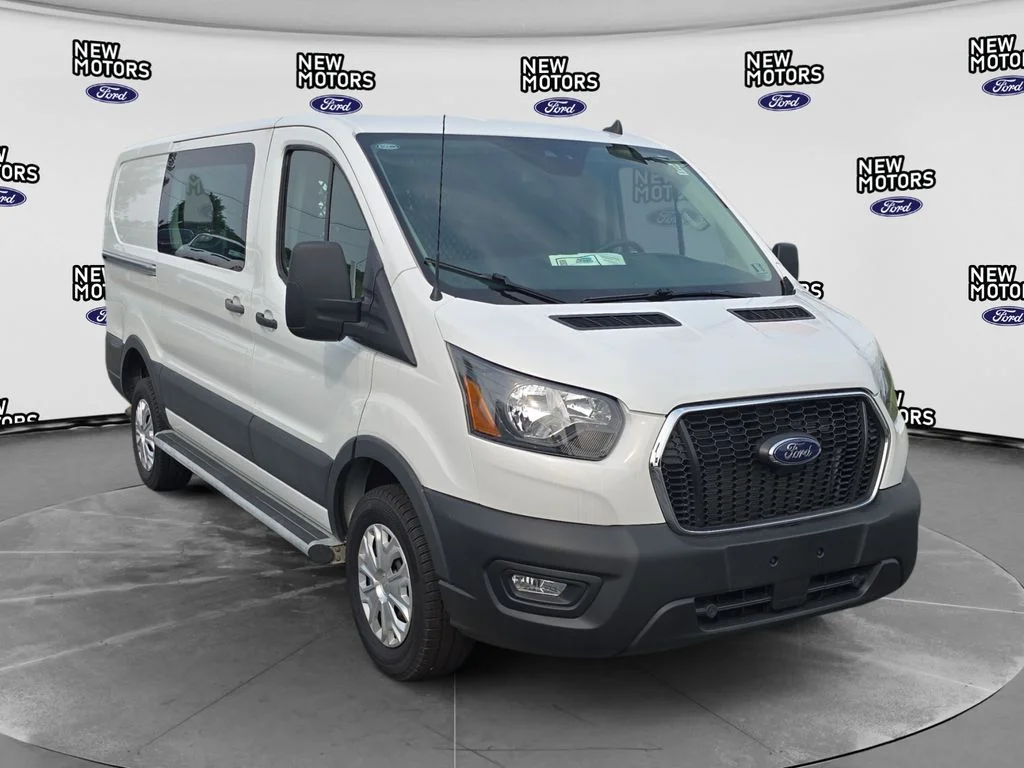 Used 2024 Oxford White Ford Base image 5