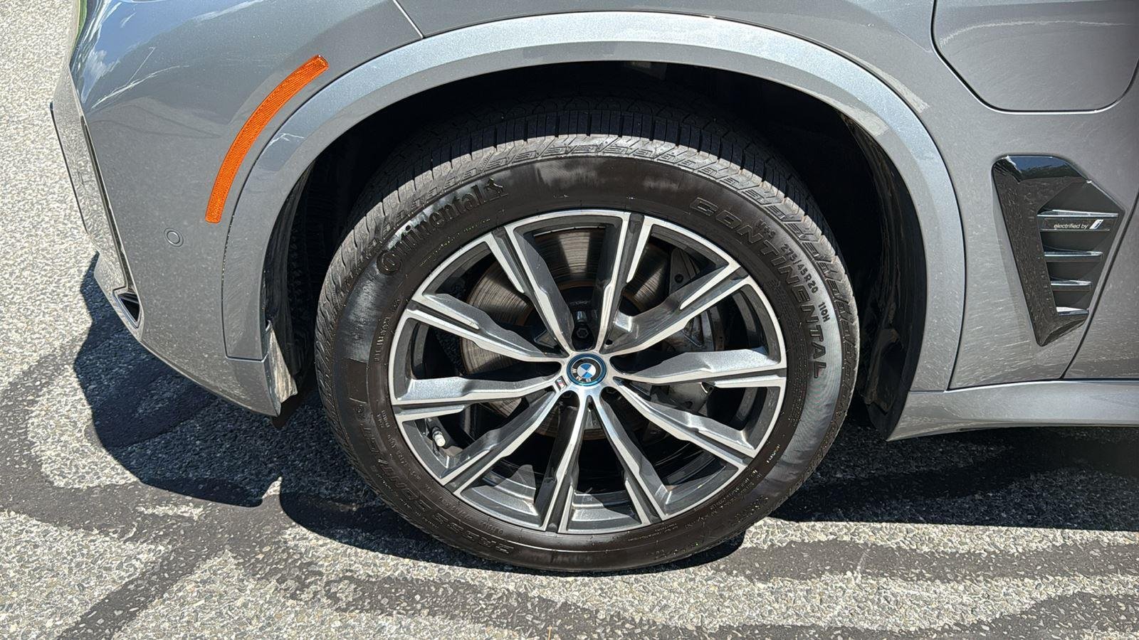 Used 2024 Skyscraper Grey Metallic BMW xDrive50e image 8