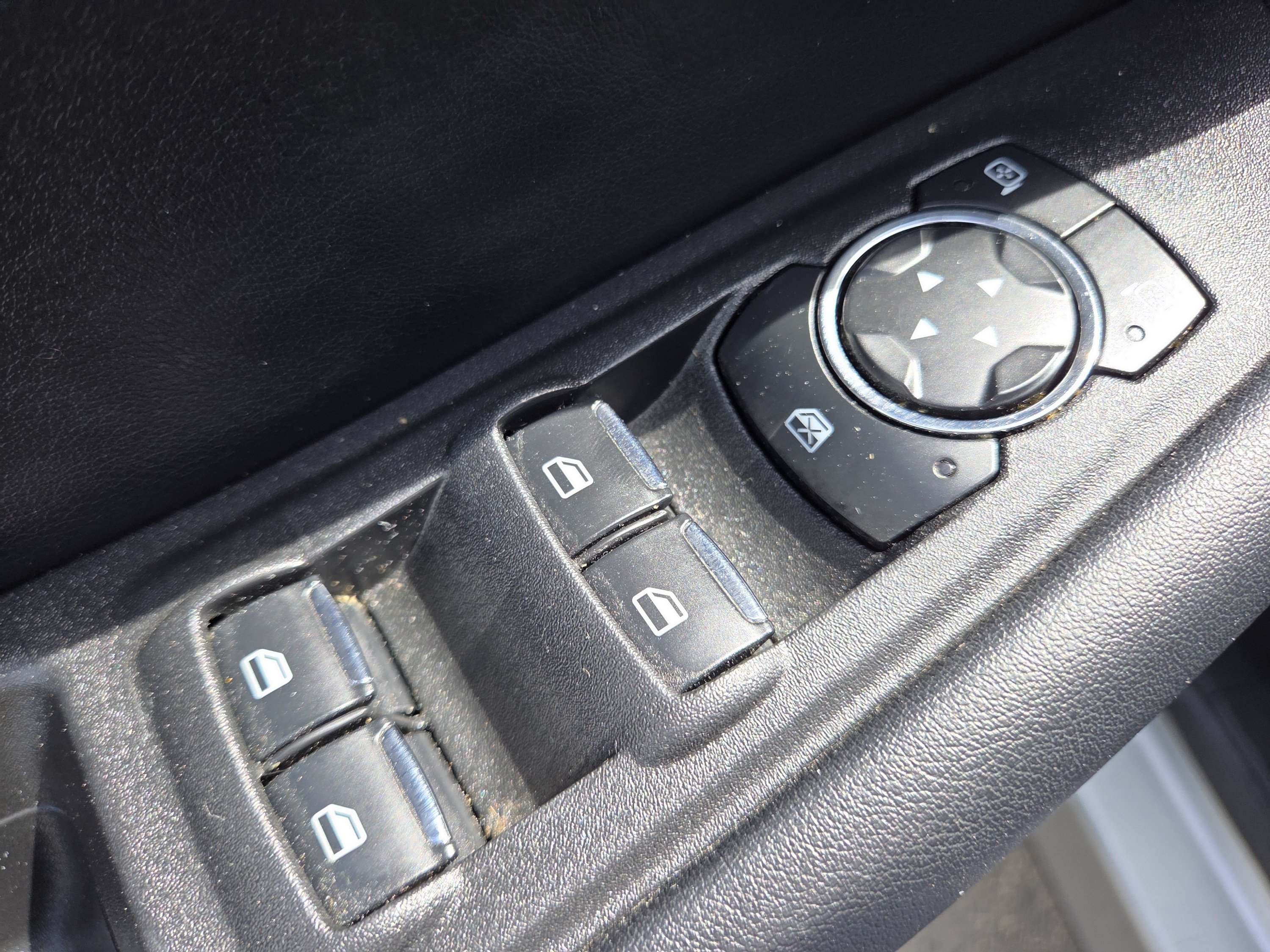 Used 2024 Silver Metallic Ford SEL image 31