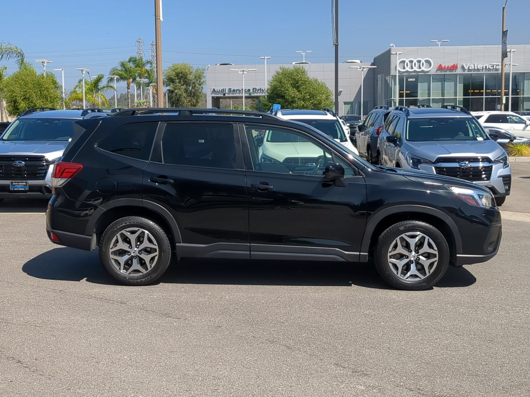 Used 2019 Crystal Black Silica Subaru Premium image 6