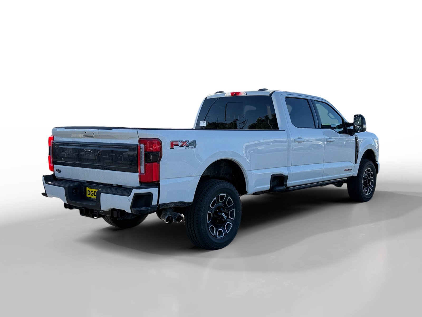 New 2026 Star White Metallic Tri-Coat Ford Platinum image 5