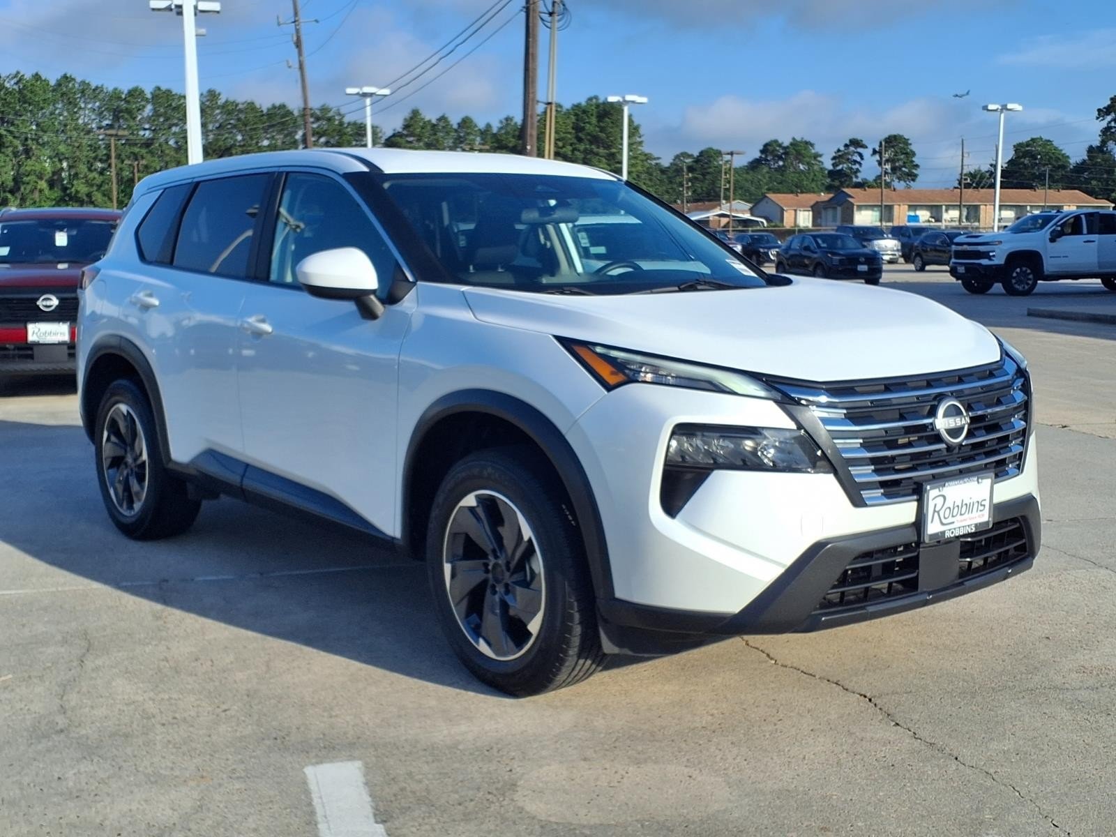 2024 Nissan Rogue SV White at Robbins Nissan