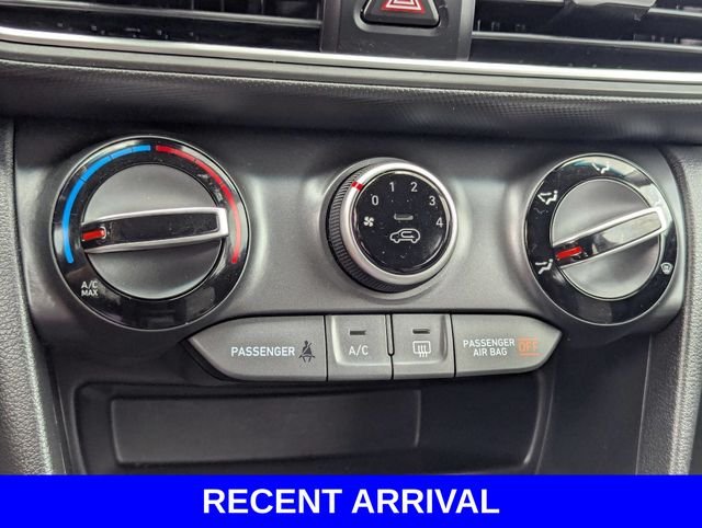 2020 Hyundai Kona SEL - Photo 17