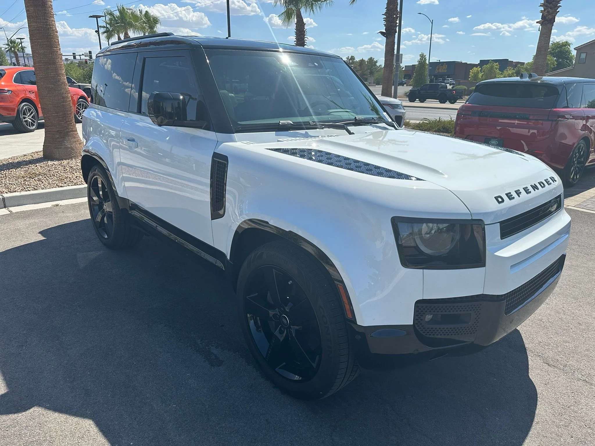 Used 2025 Fuji White Land Rover X-Dynamic SE image 10