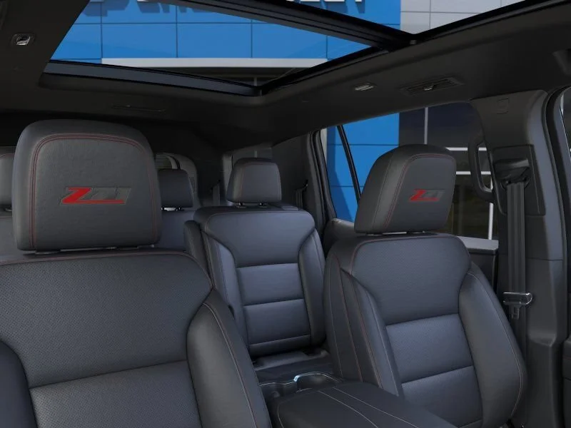New 2026 Mosaic Black Metallic Chevrolet Z71 image 32