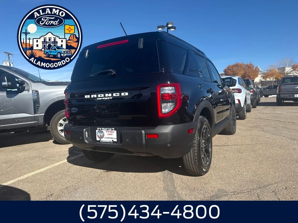 New 2025 Shadow Black Ford Outer Banks® image 14
