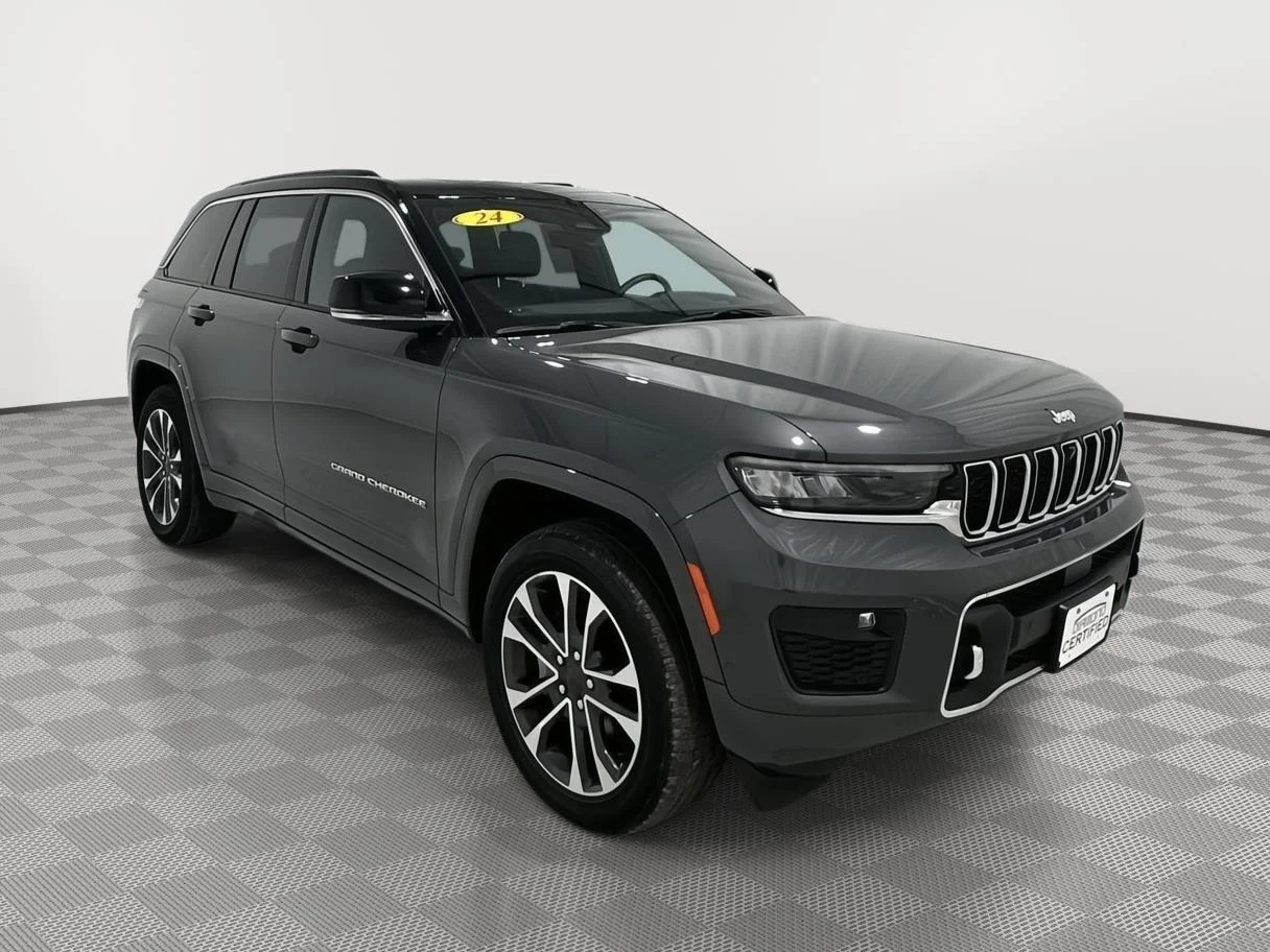 Used 2024 Gray Jeep Overland image 7