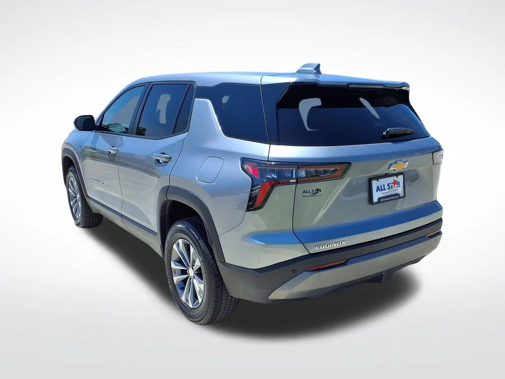 Used 2025 Gray Chevrolet LT image 6