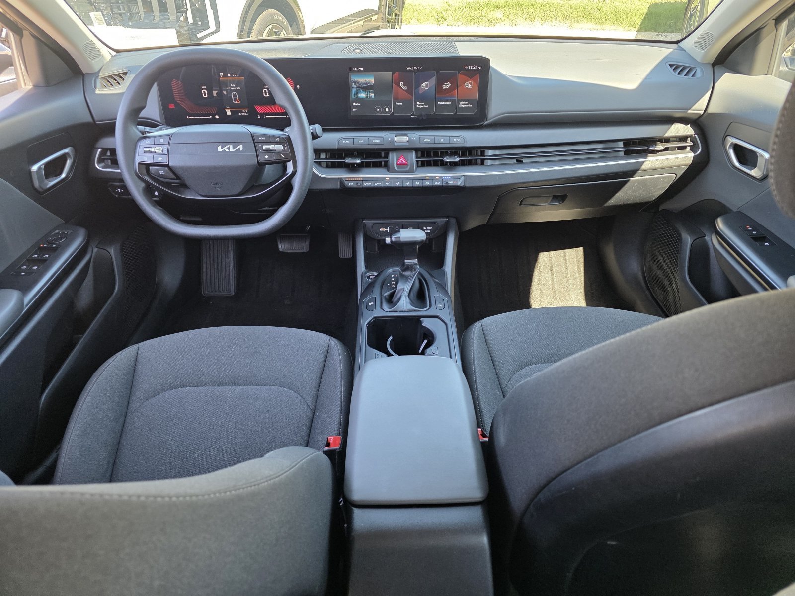 Used 2025 Gray Kia LXS image 7