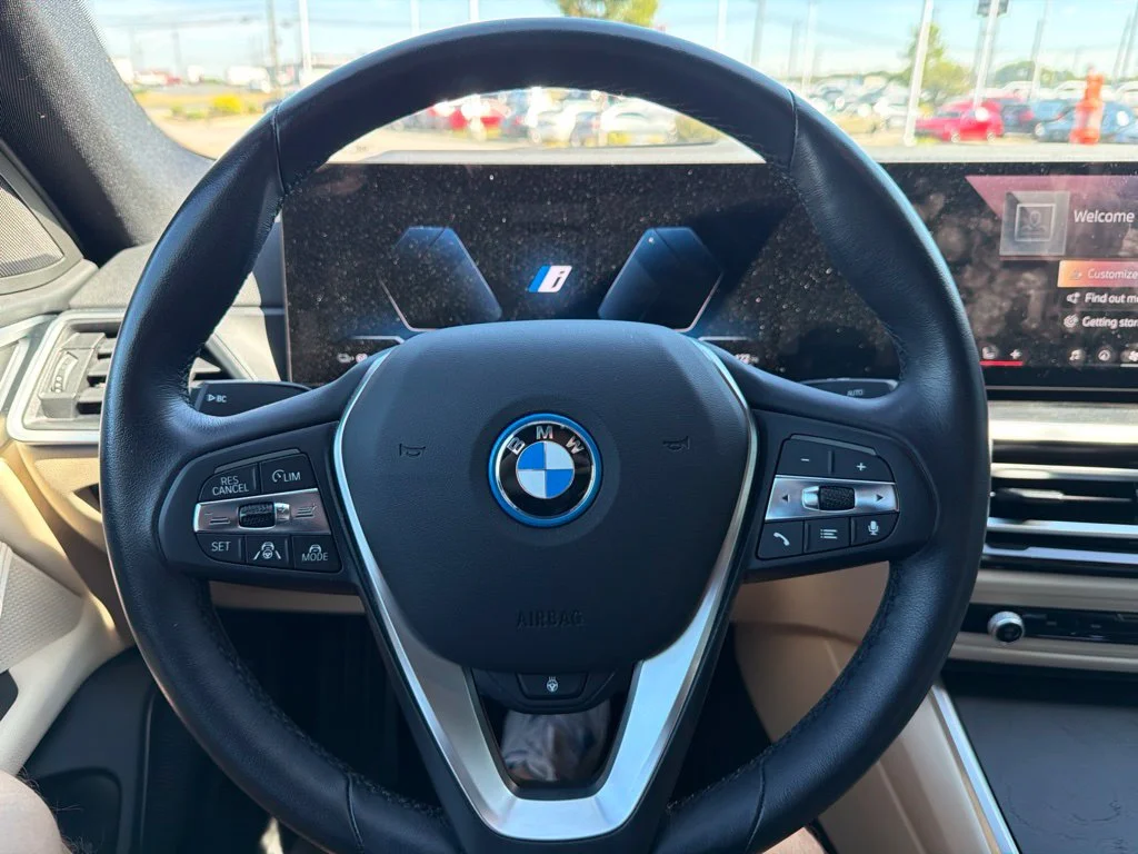 Used 2024 Gray BMW eDrive35 image 18