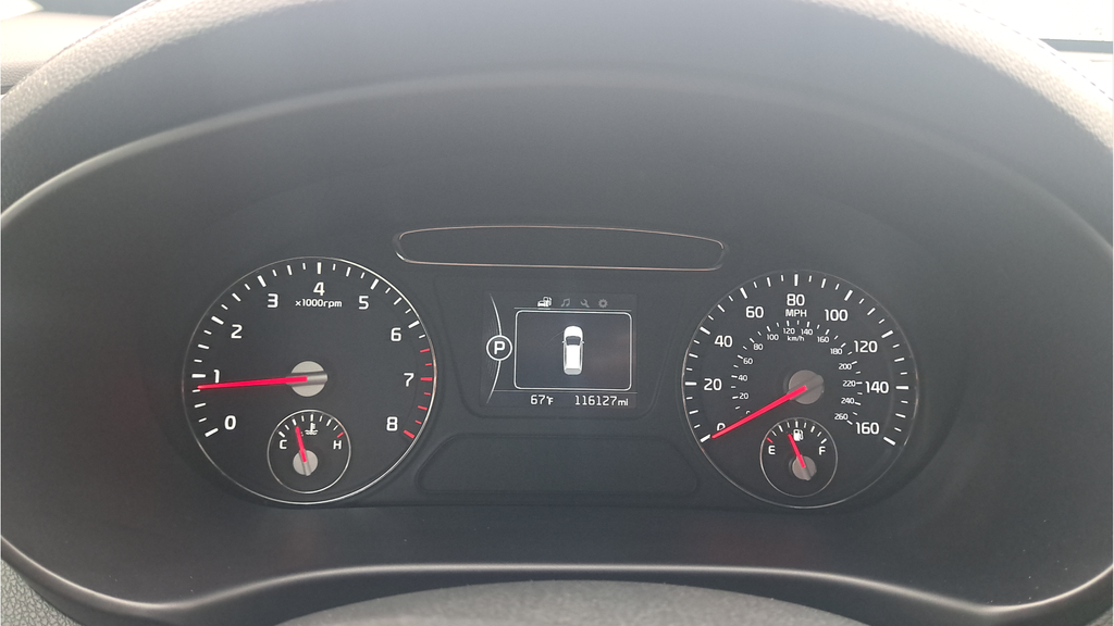 Used 2018 Red Kia LX image 19