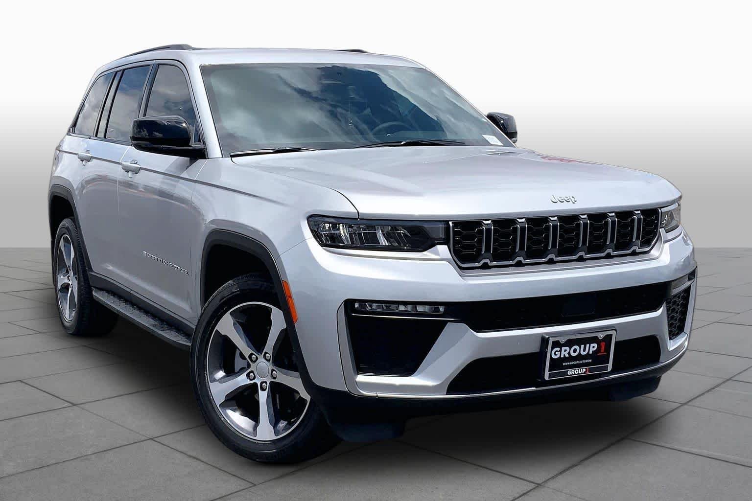 Used 2026 Silver Zynith Jeep Limited image 3