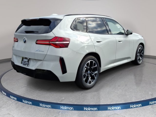 New 2026 Alpine White BMW 30 xDrive image 4