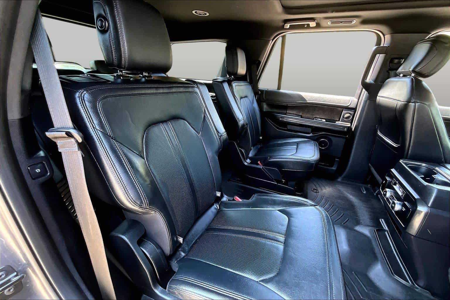 Used 2019 Magnetic Ford Limited image 20