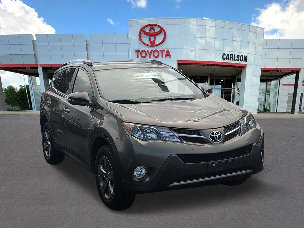 Used 2015 Brown Toyota XLE image 2