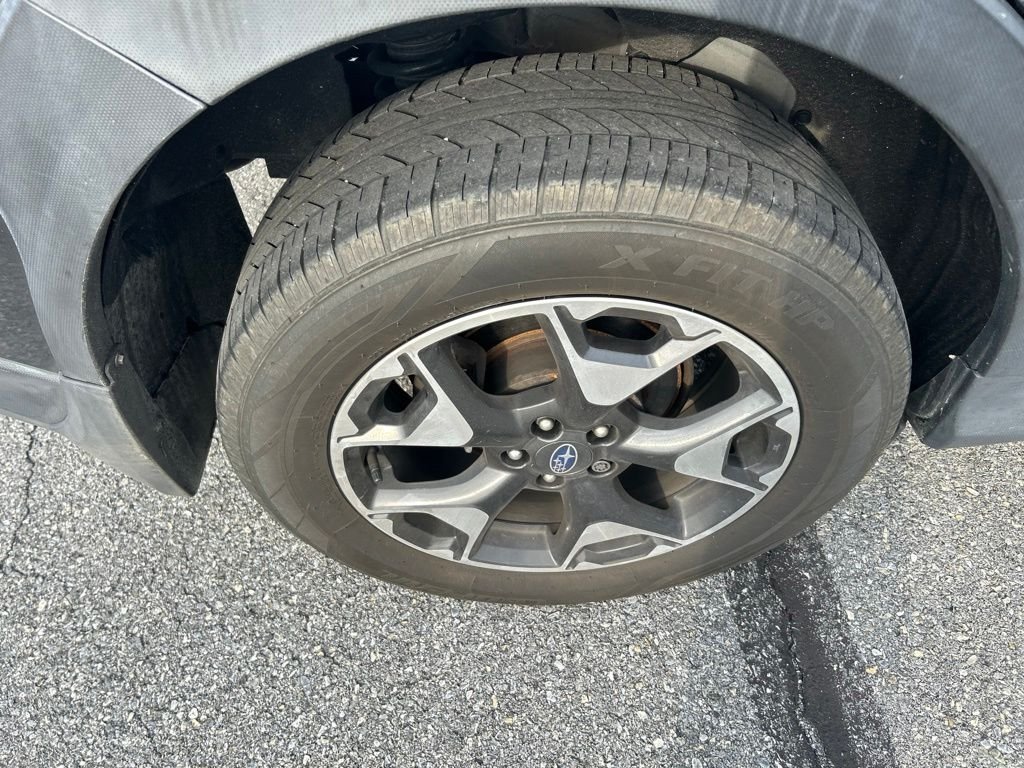 Used 2019 Gray Subaru 2.0i Premium image 11