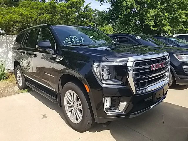 Used 2024 Black GMC SLT image 5