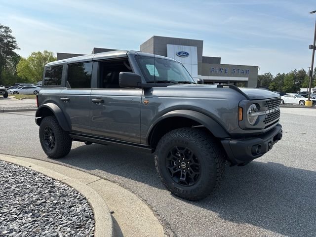 New 2026 Carbonized Gray Metallic Ford Badlands image 2