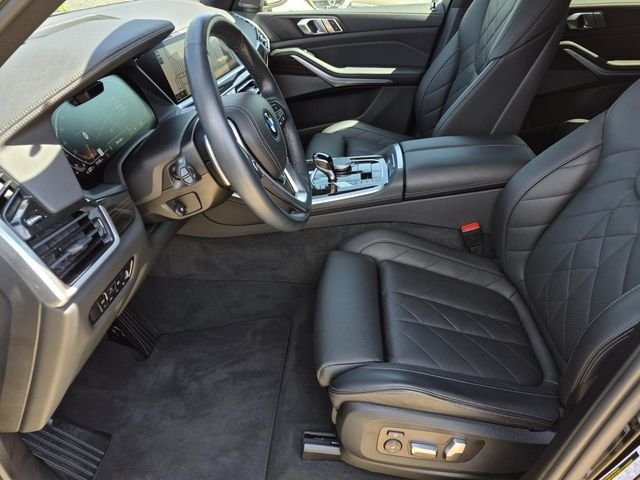 Used 2023 Black Sapphire Metallic BMW xDrive40i image 15