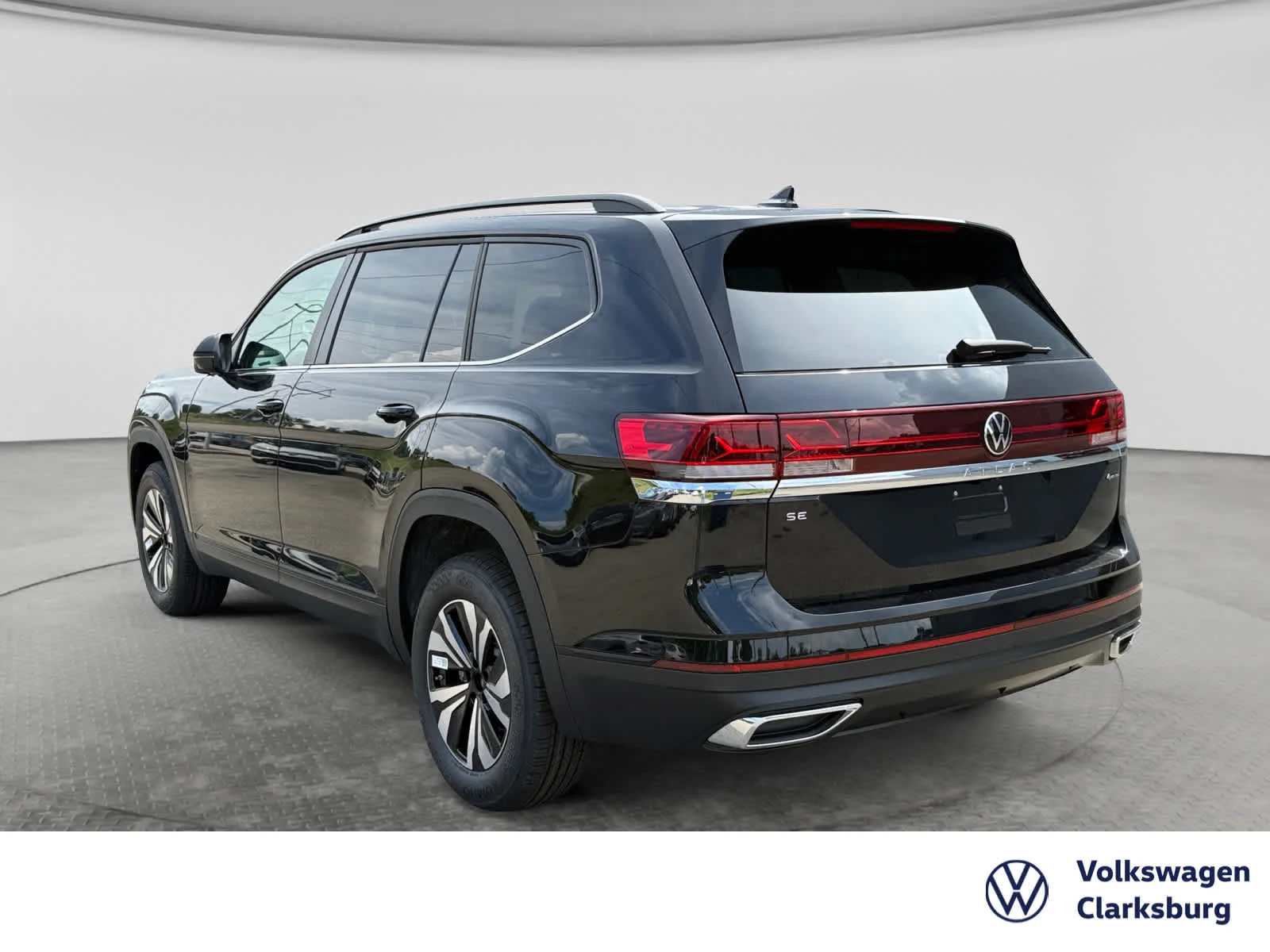New 2026 Deep Black Pearl Volkswagen 2.0T SE image 7