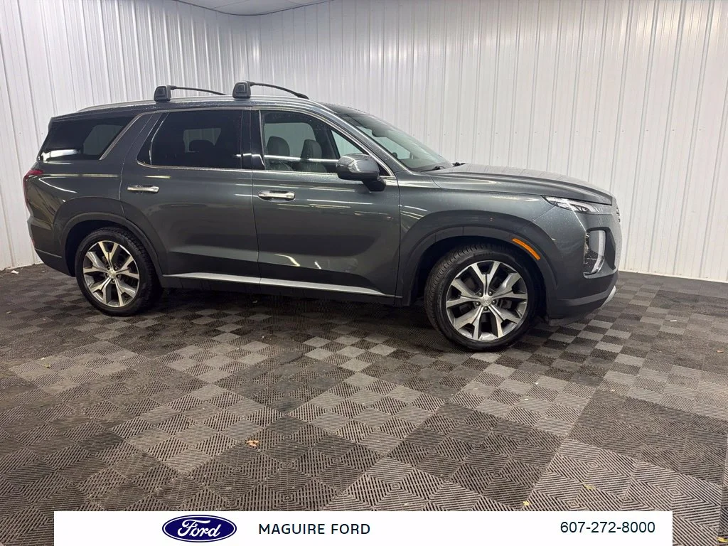 Used 2022 Gray Hyundai SEL image 2
