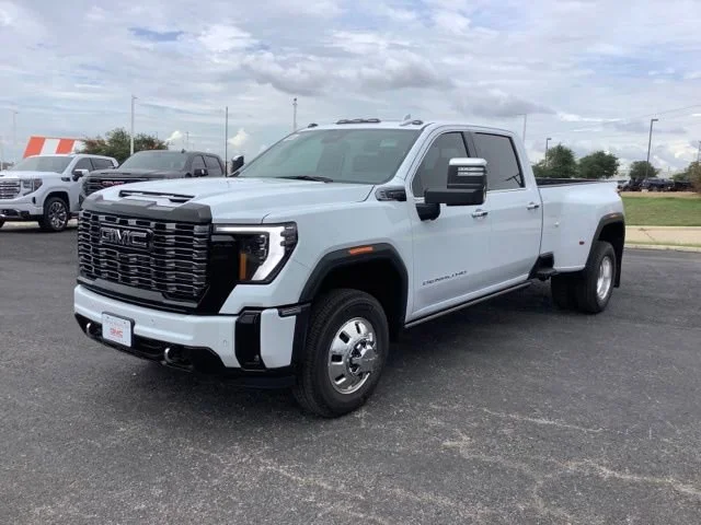 New 2026 GMC Sierra 3500 HD Denali Ultimate DRW