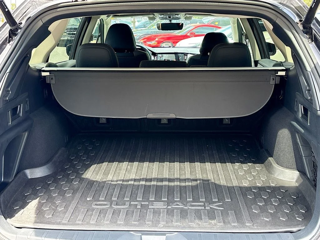 Used 2022 Gray Metallic Subaru Onyx Edition XT image 26