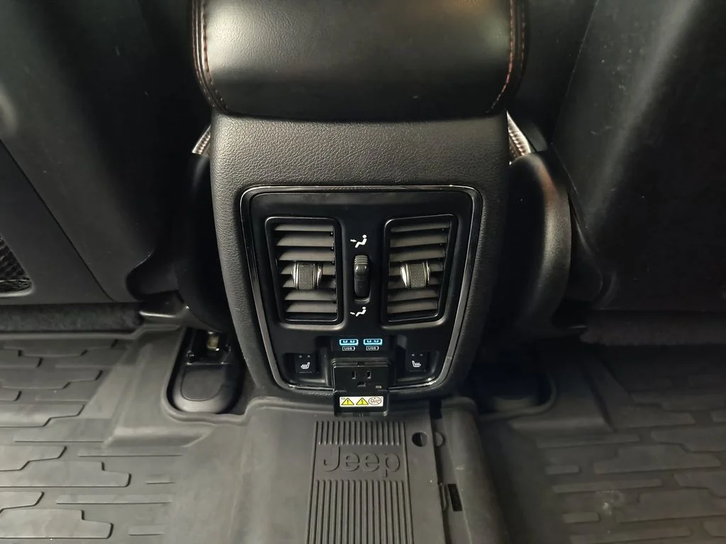 Used 2020 Slate Blue Pearlcoat Jeep Trailhawk image 22