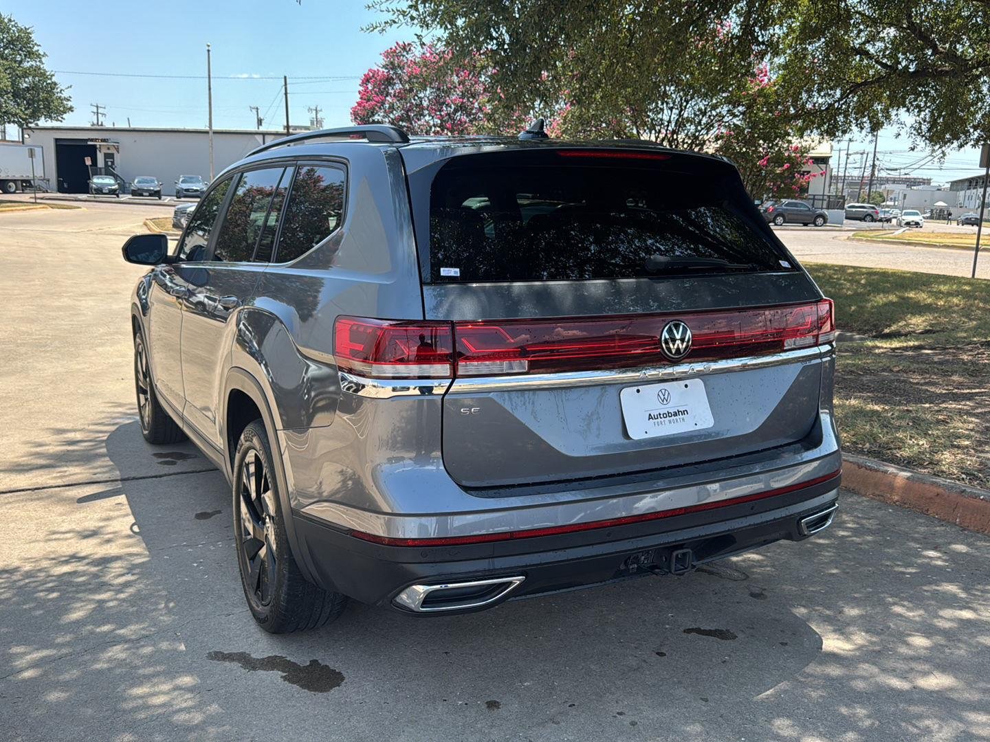 Used 2024 Platinum Gray Metallic Volkswagen 2.0T SE w/Technology image 7