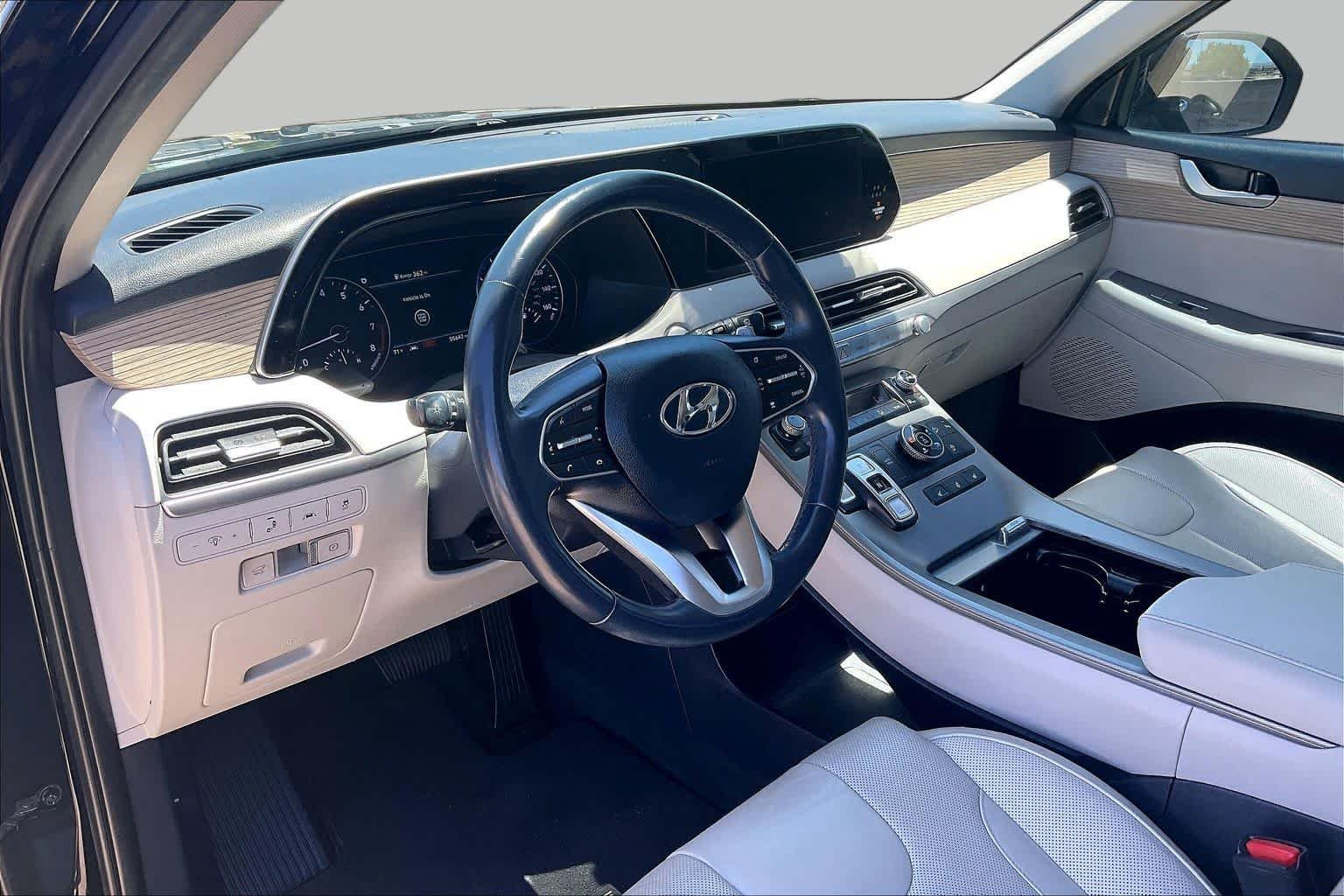 Used 2022 Abyss Black Pearl Hyundai SEL image 16