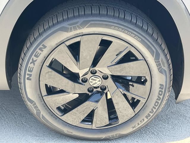 New 2026 Gray Volkswagen SE w/Technology image 9
