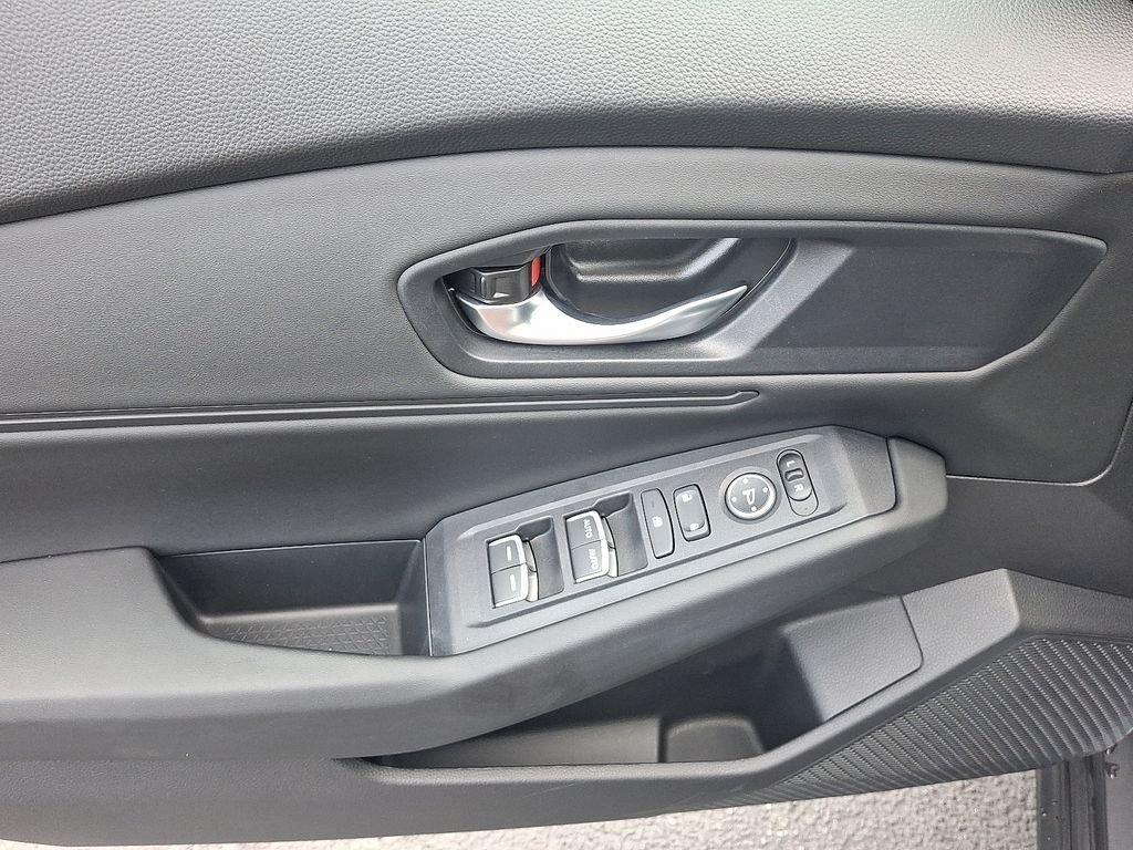 2025 Honda Accord SE - Photo 13