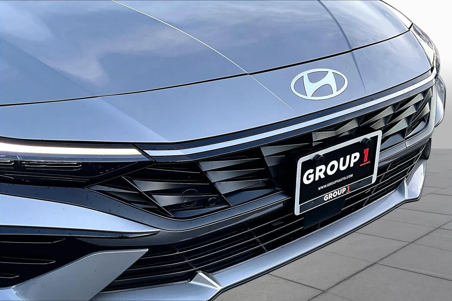 Used 2024 Ecotronic Gray Hyundai Limited image 29