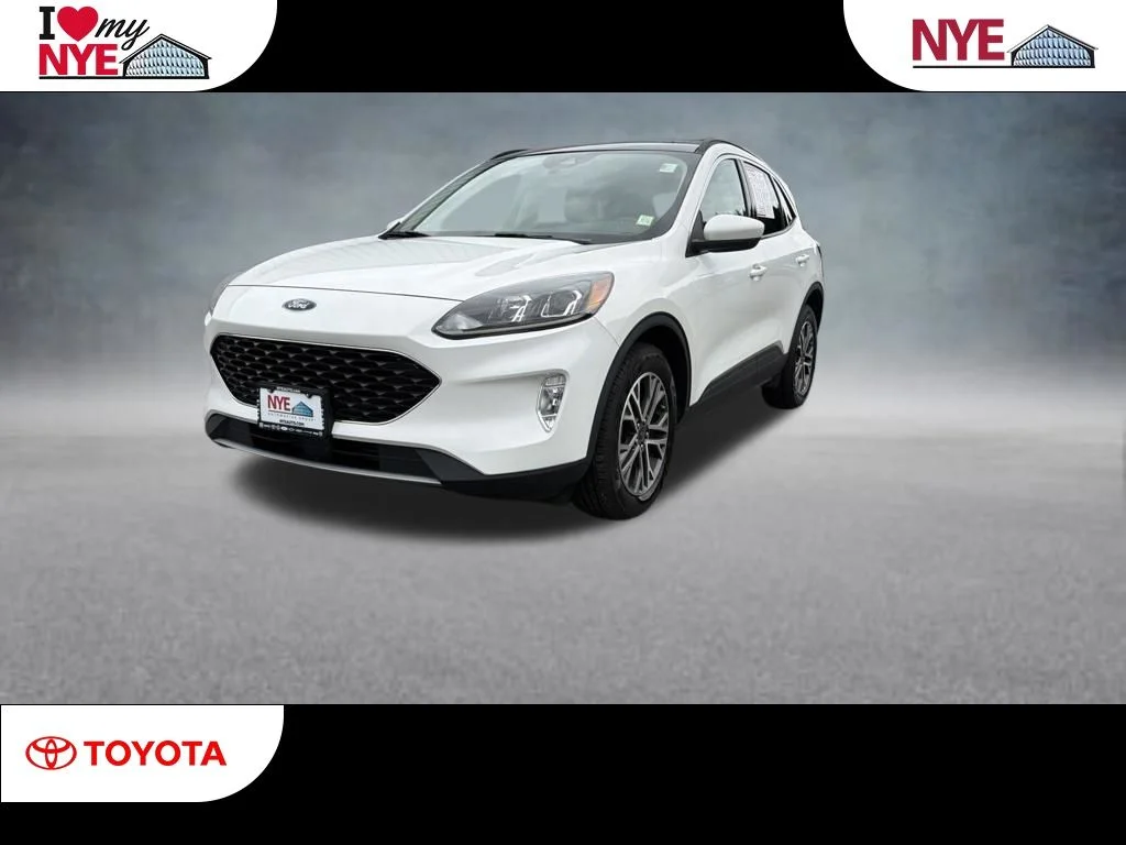 Used 2020 White Ford SEL image 1