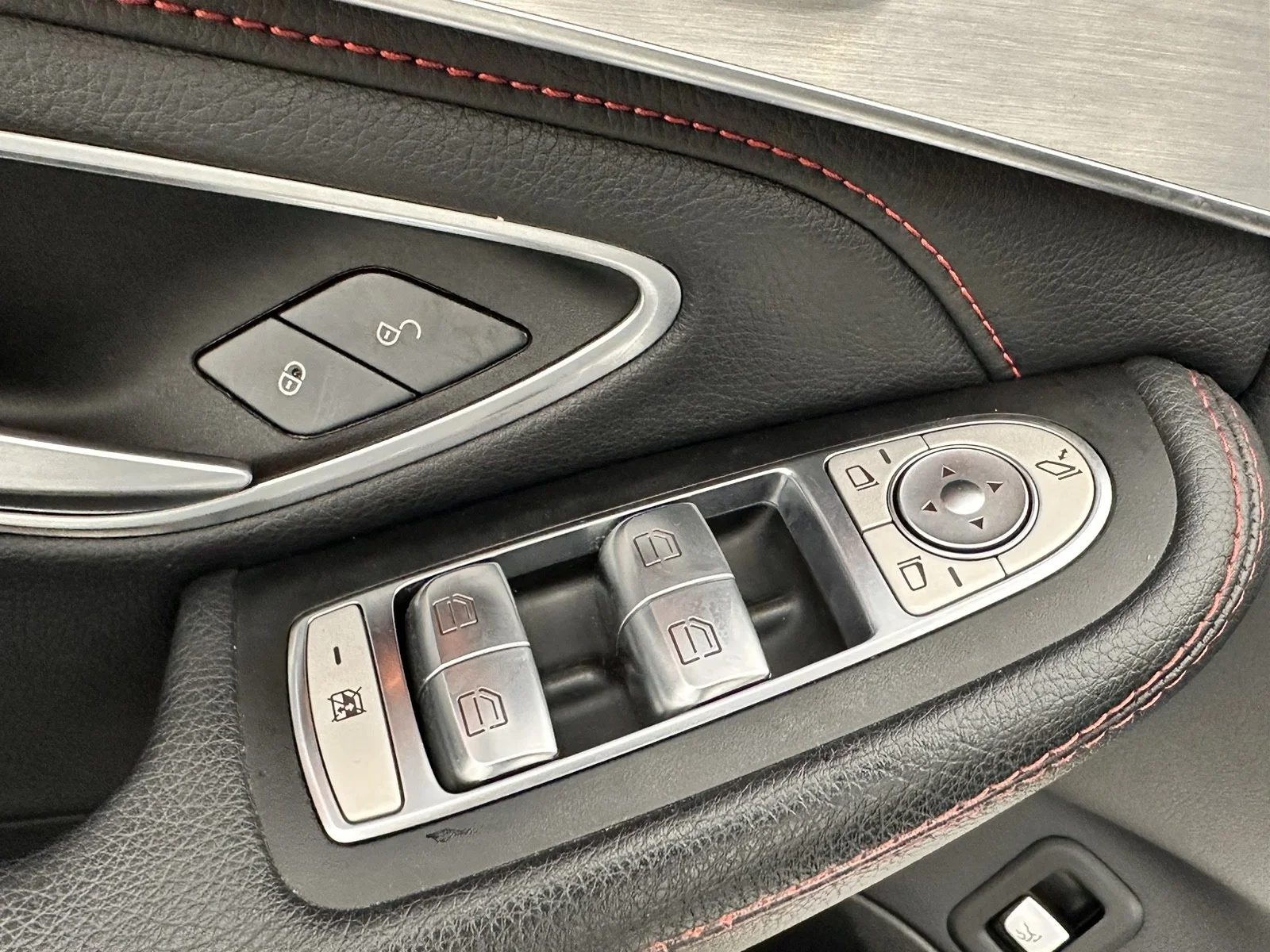 Used 2017 Polar White Mercedes-Benz AMG® C 43 image 36