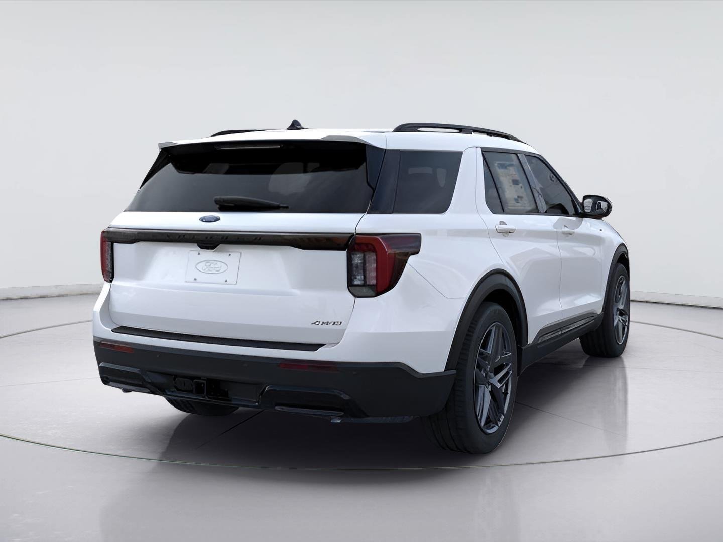 New 2026 Star White Metallic Tri-Coat Ford ST-Line image 8