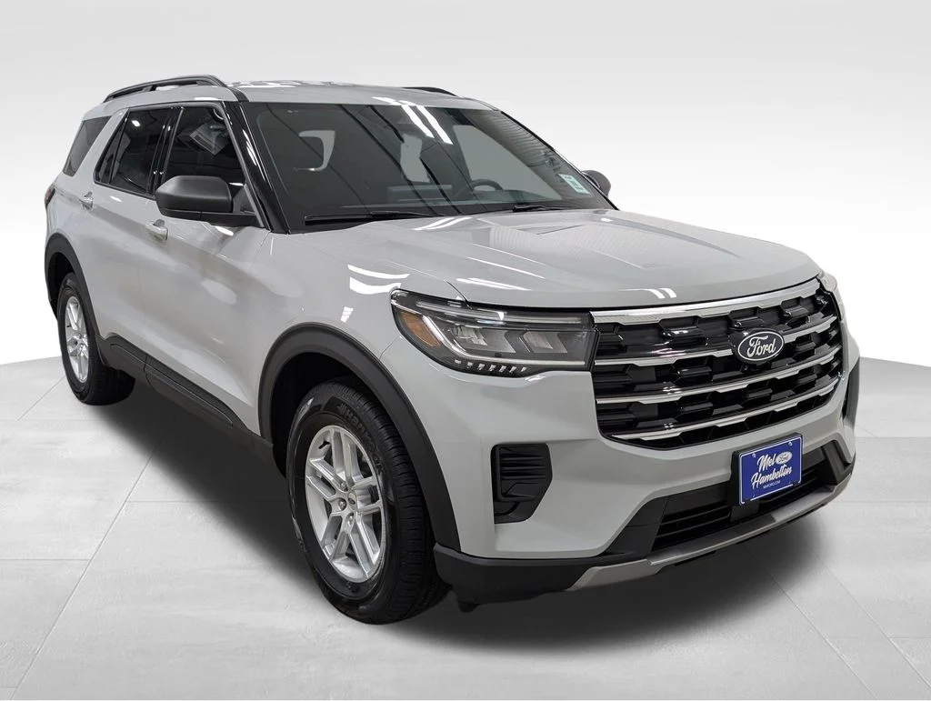 New 2027 Avalanche Gray Ford Active image 18