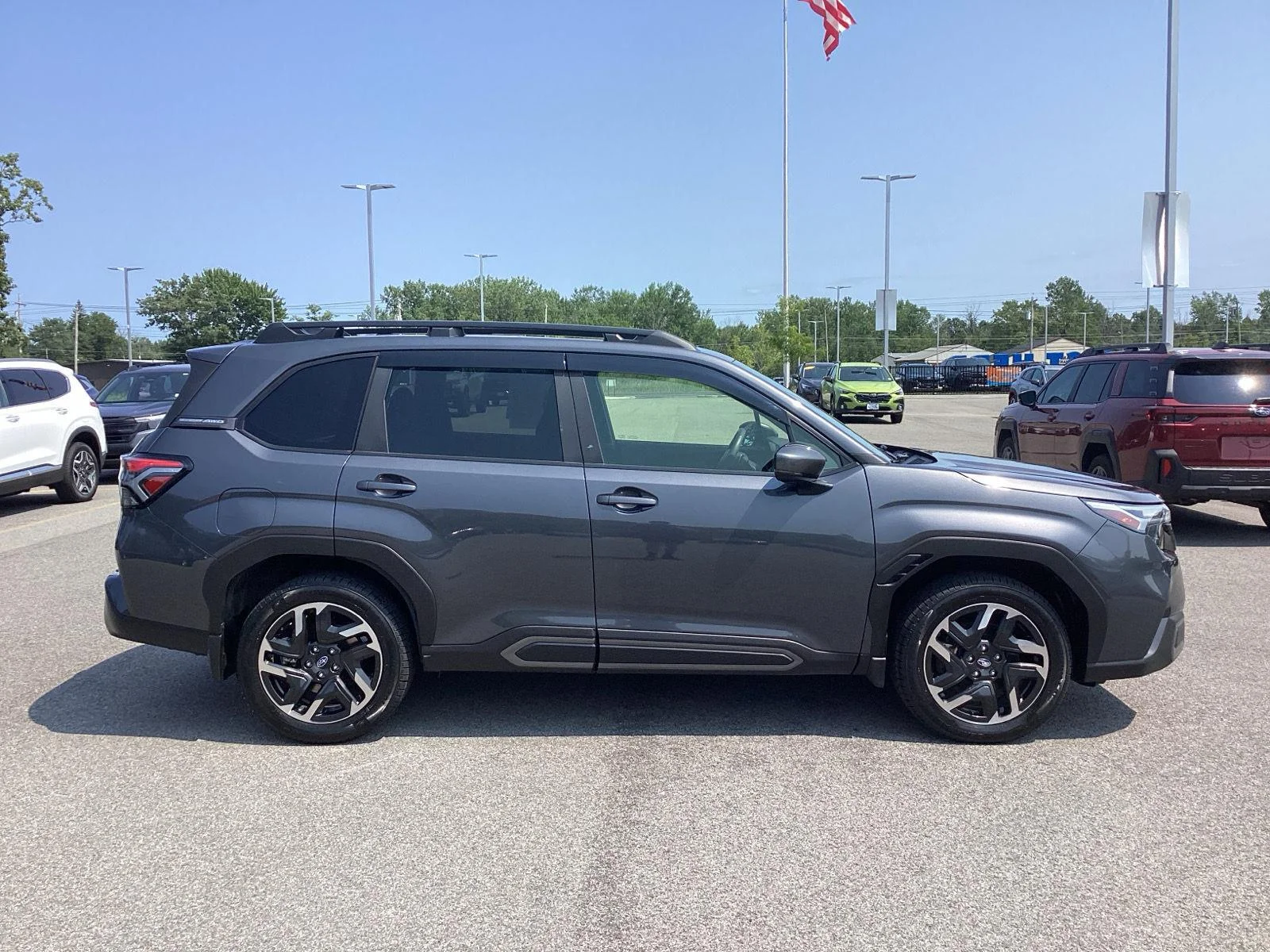 Used 2025 Magnetite Gray Metallic Subaru Limited image 10