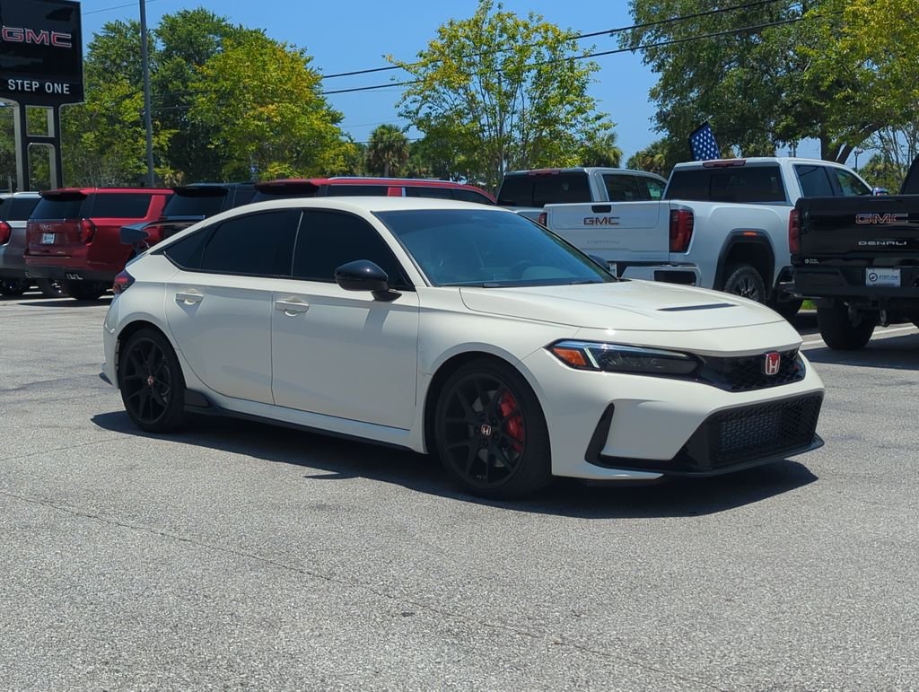 Used 2025  Honda  image 8