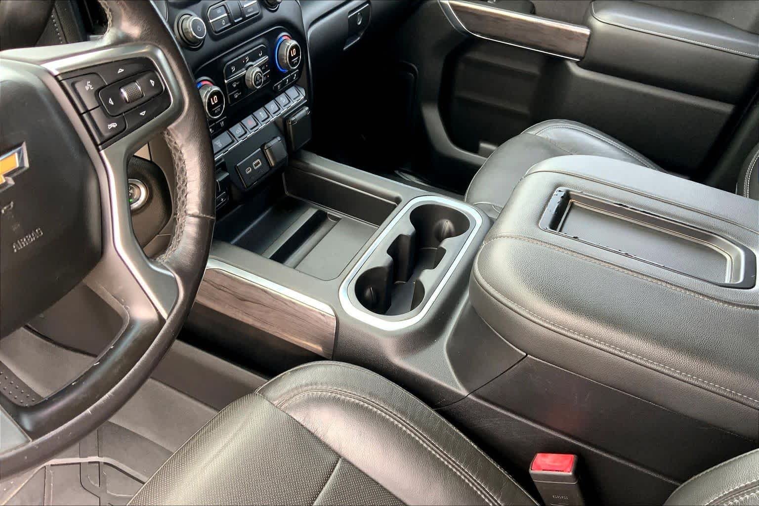 Used 2020 Northsky Blue Metallic Chevrolet LTZ image 31