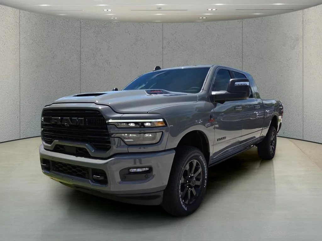 New 2026 Ceramic Gray Clear-Coat Exterior Paint RAM Laramie image 10