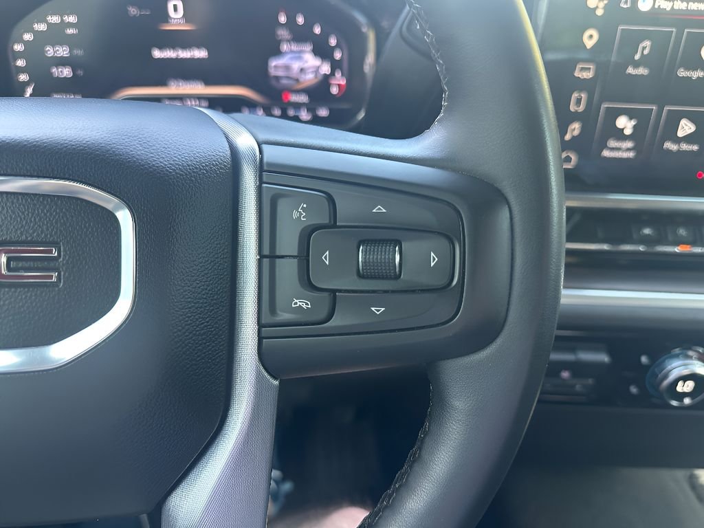 Used 2025 Summit White GMC SLT image 30