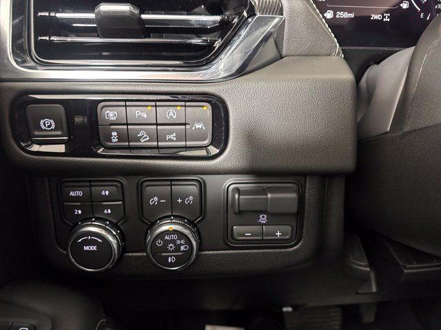 Used 2026 White GMC Elevation image 20