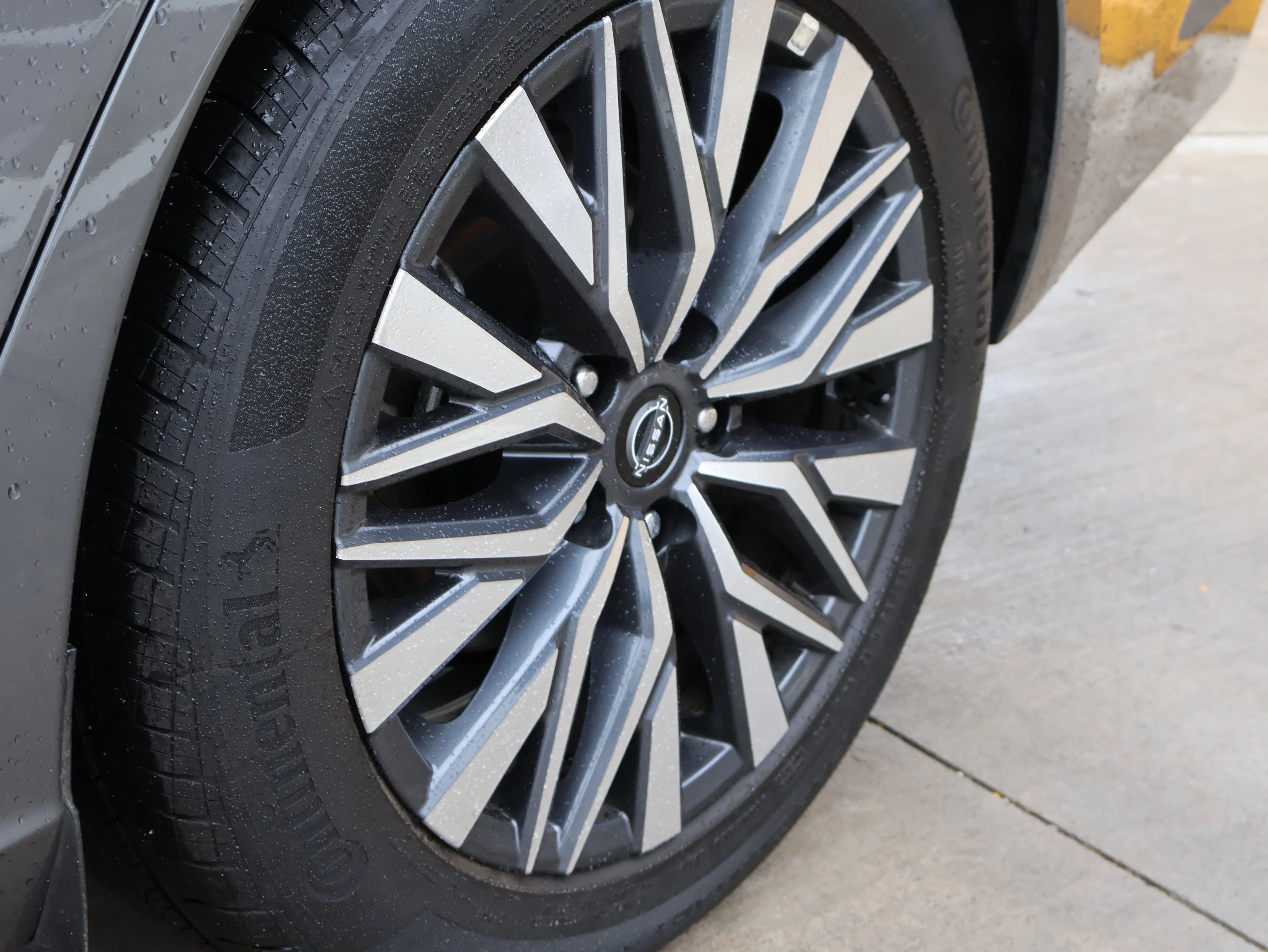 Used 2025 Gun Metallic Nissan SV image 42