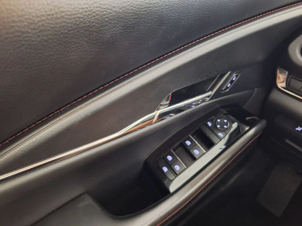 Used 2025 Gray Metallic Mazda 2.5 S Carbon Edition image 19
