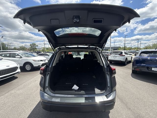 Used 2026 Gray Nissan S image 23