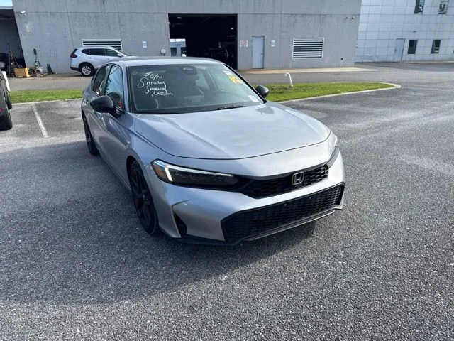 Used 2025  Honda Sport image 3