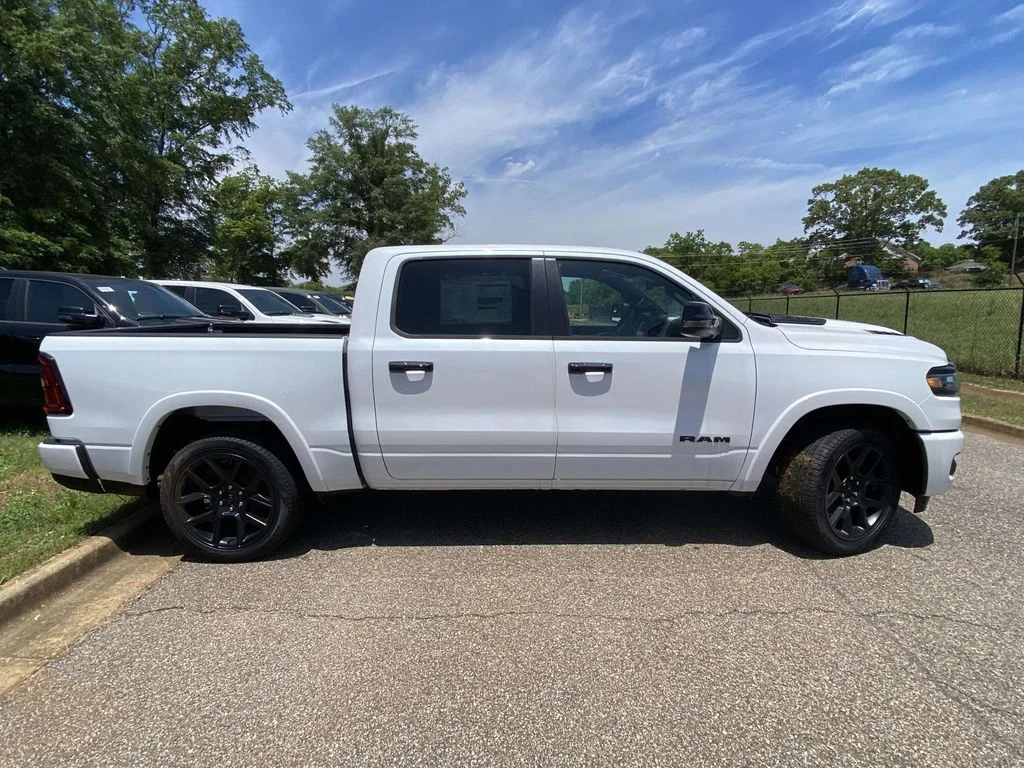 2026 RAM 1500 Laramie - Photo 7